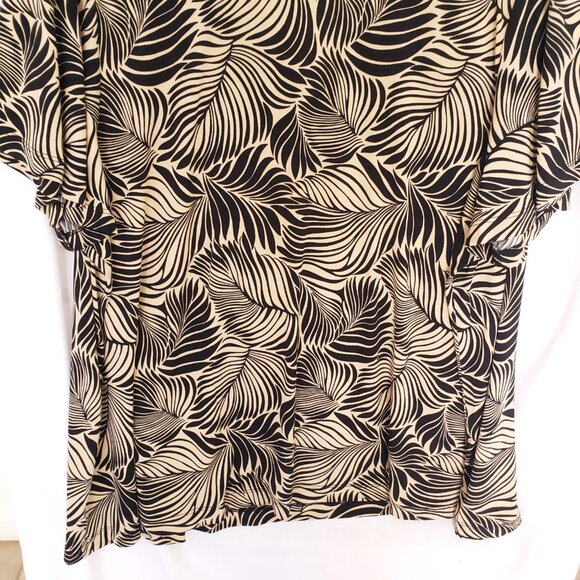 Lane Bryant Beige n Black Plant Pattern Stretchy V Neck Blouse Size 26/28 - Picture 12 of 12